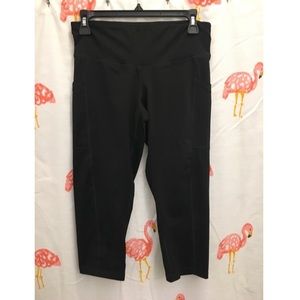 Black Cropped Workout Pant